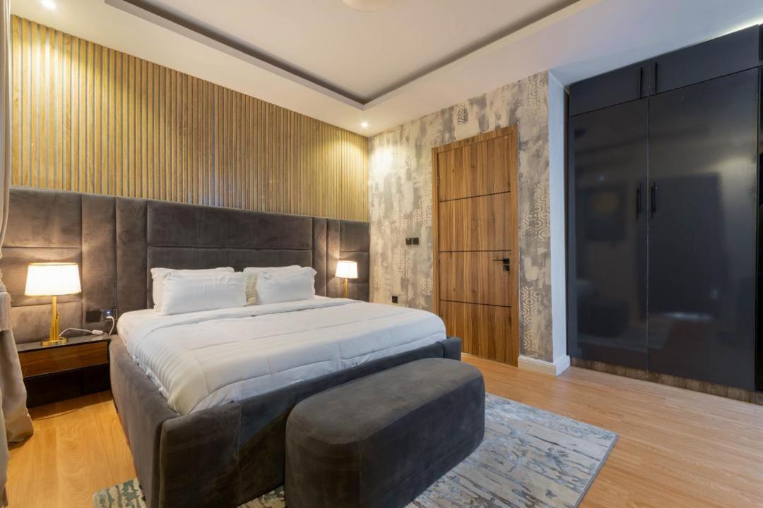 Jada Hotel And Suits ลากอส ภายนอก รูปภาพ